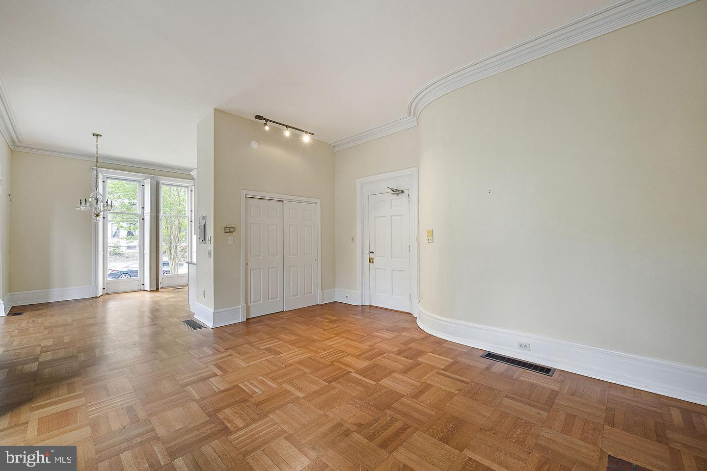 1401 Delaware Ave #1f Property Photo 10