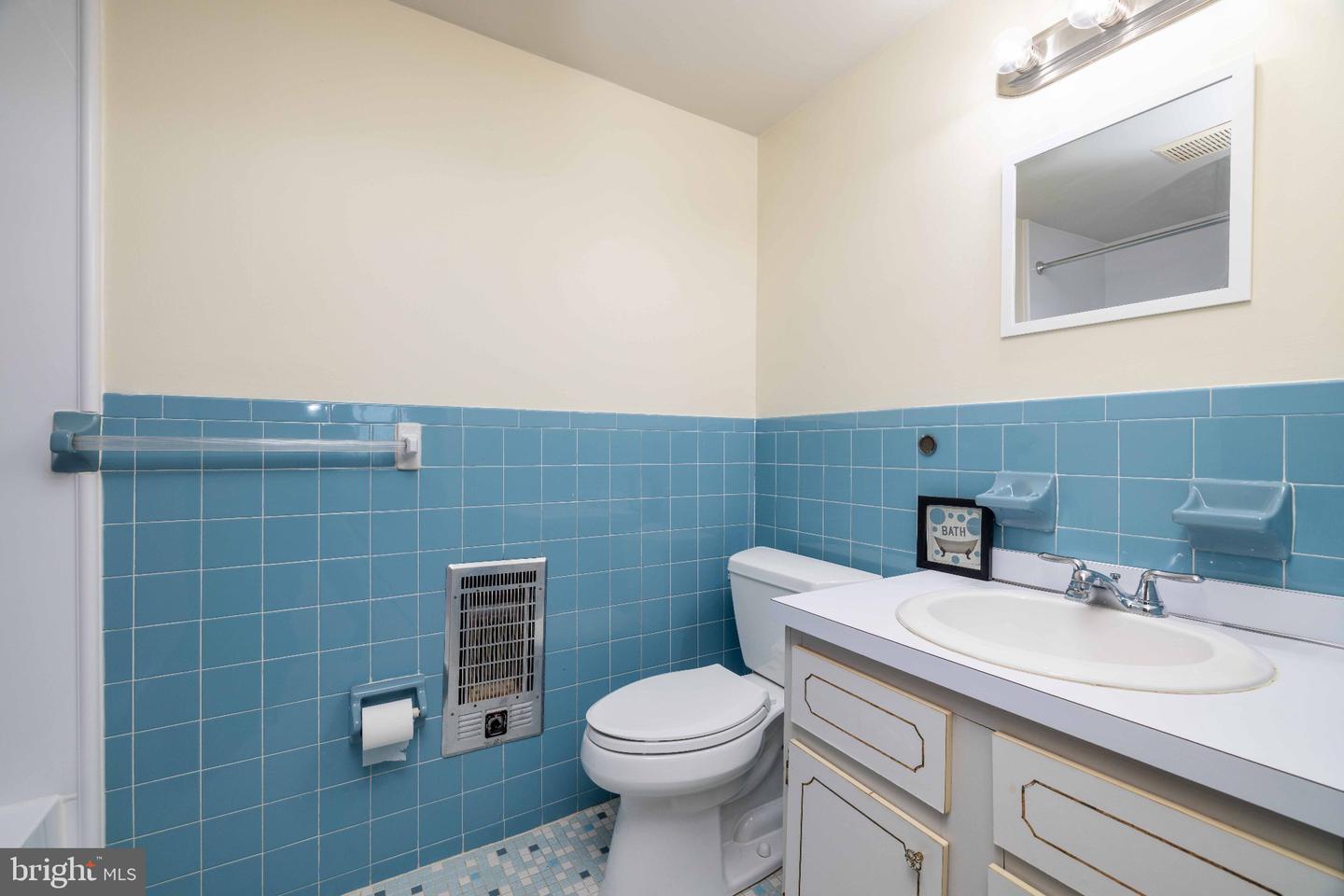 27602 Valley Run Dr #602 Property Photo 12