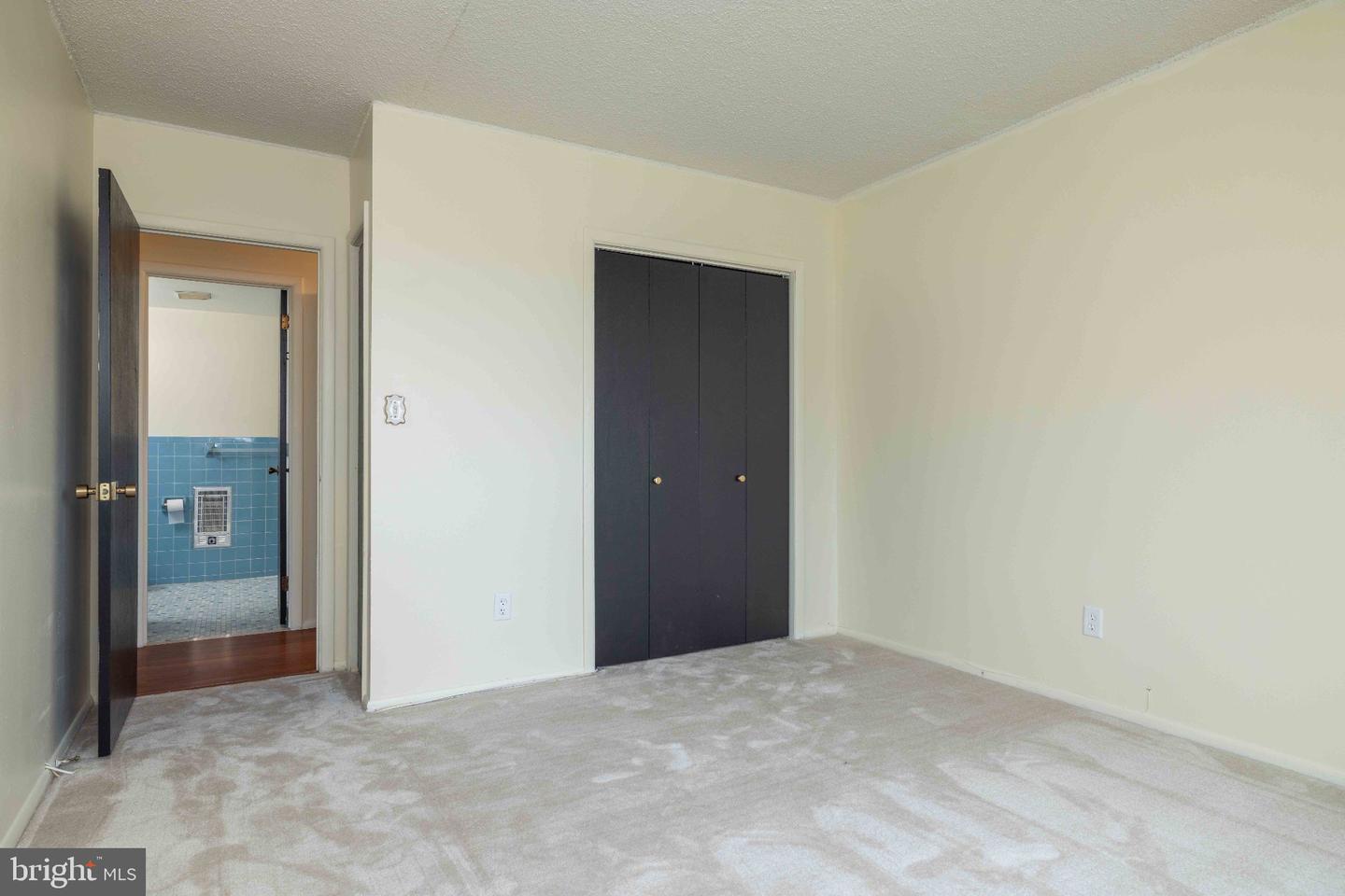 27602 Valley Run Dr #602 Property Photo 15