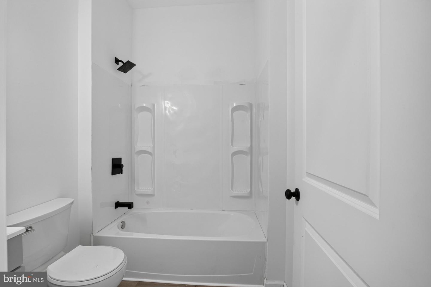 918 N Spruce St Property Photo 15