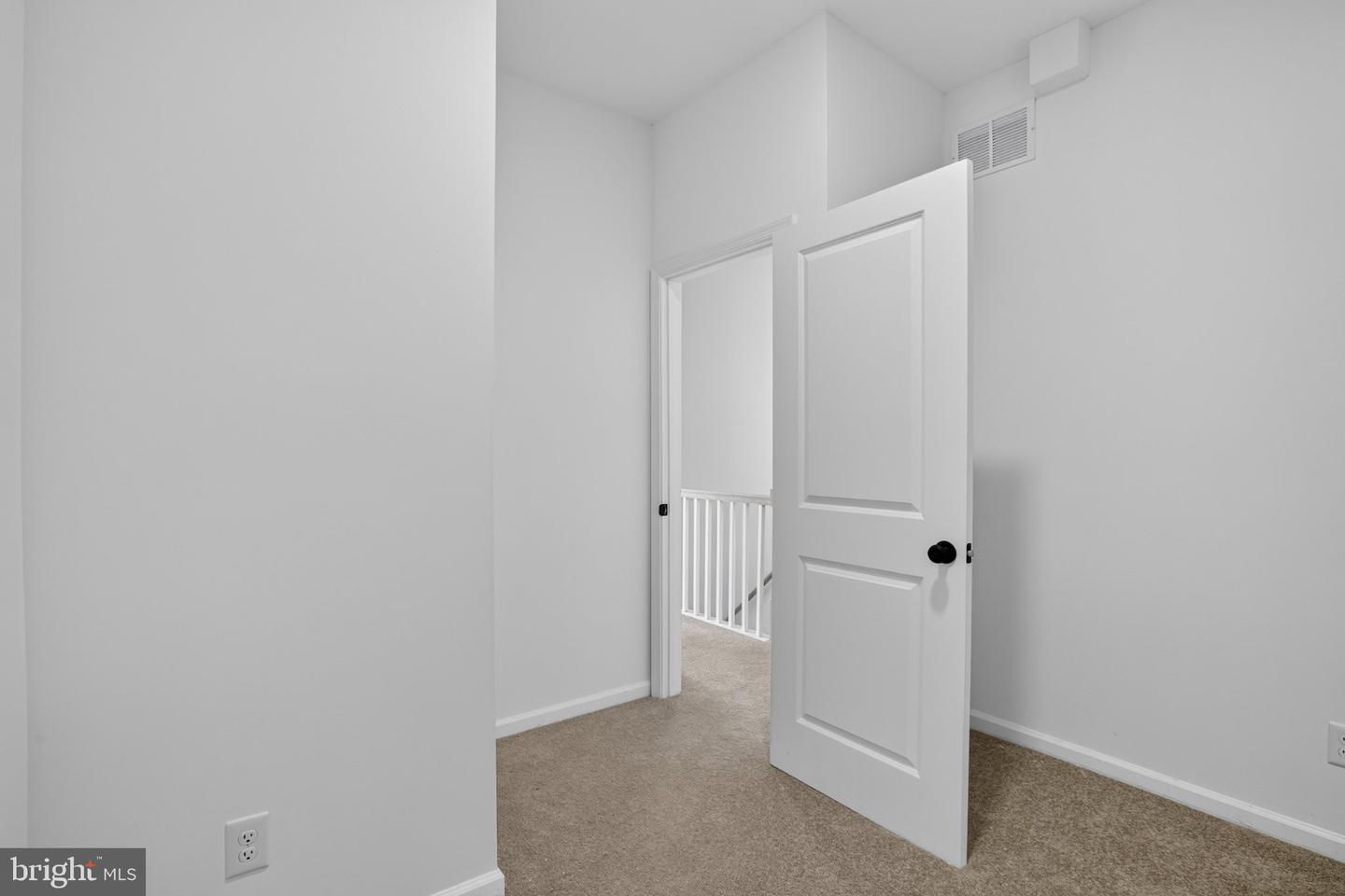 918 N Spruce St Property Photo 16