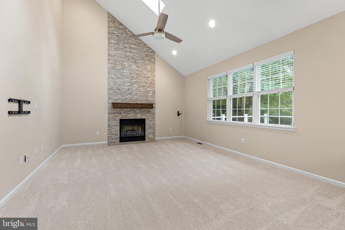 6 Winchester Property Photo 18