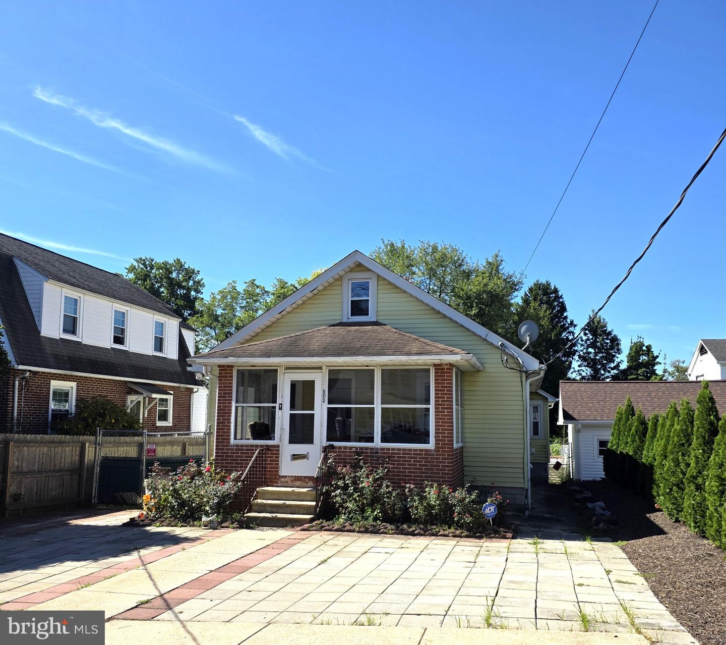 902 HAINES AVE Property Photo 1