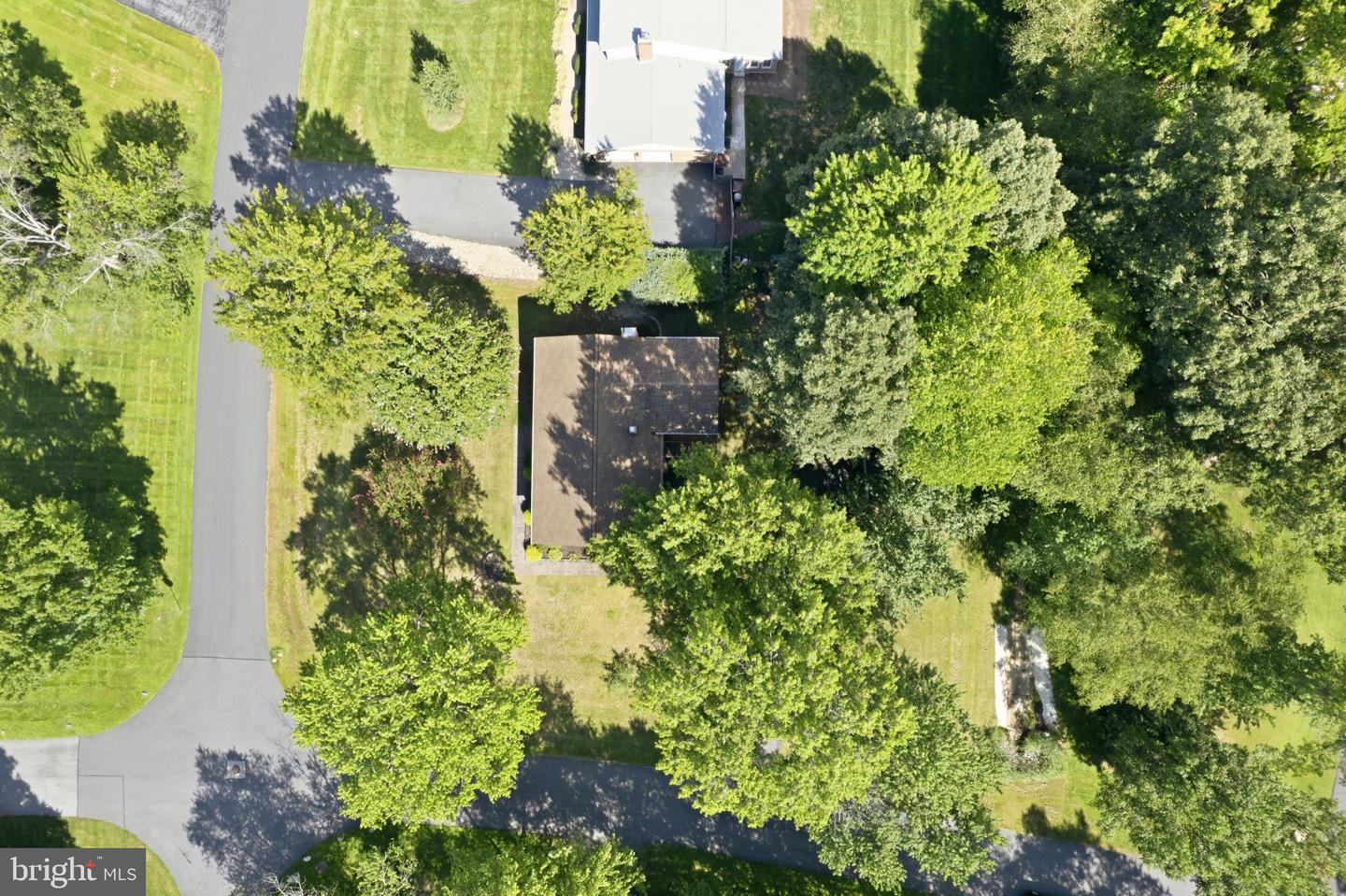 2 Anna Ave Property Photo 30