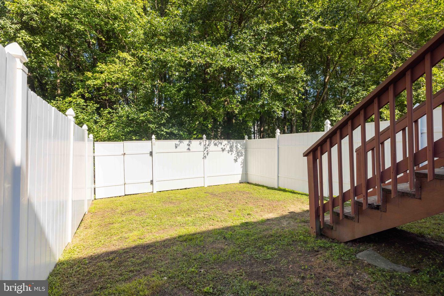 121 Valerie Property Photo 31
