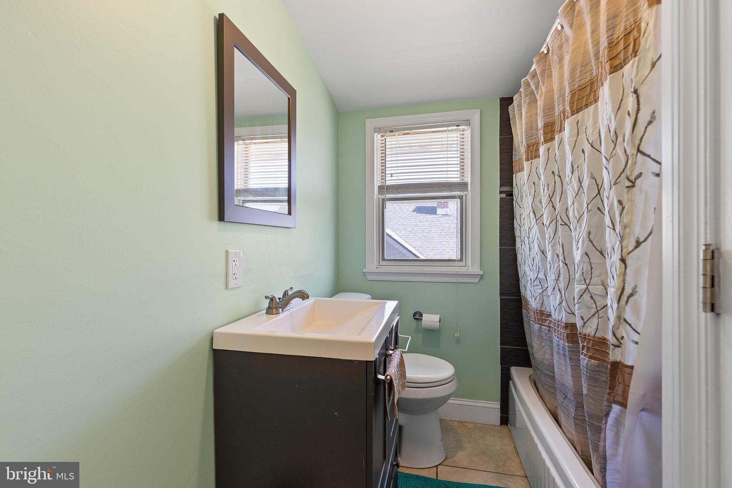 2404 Lincoln Ave Property Photo 8