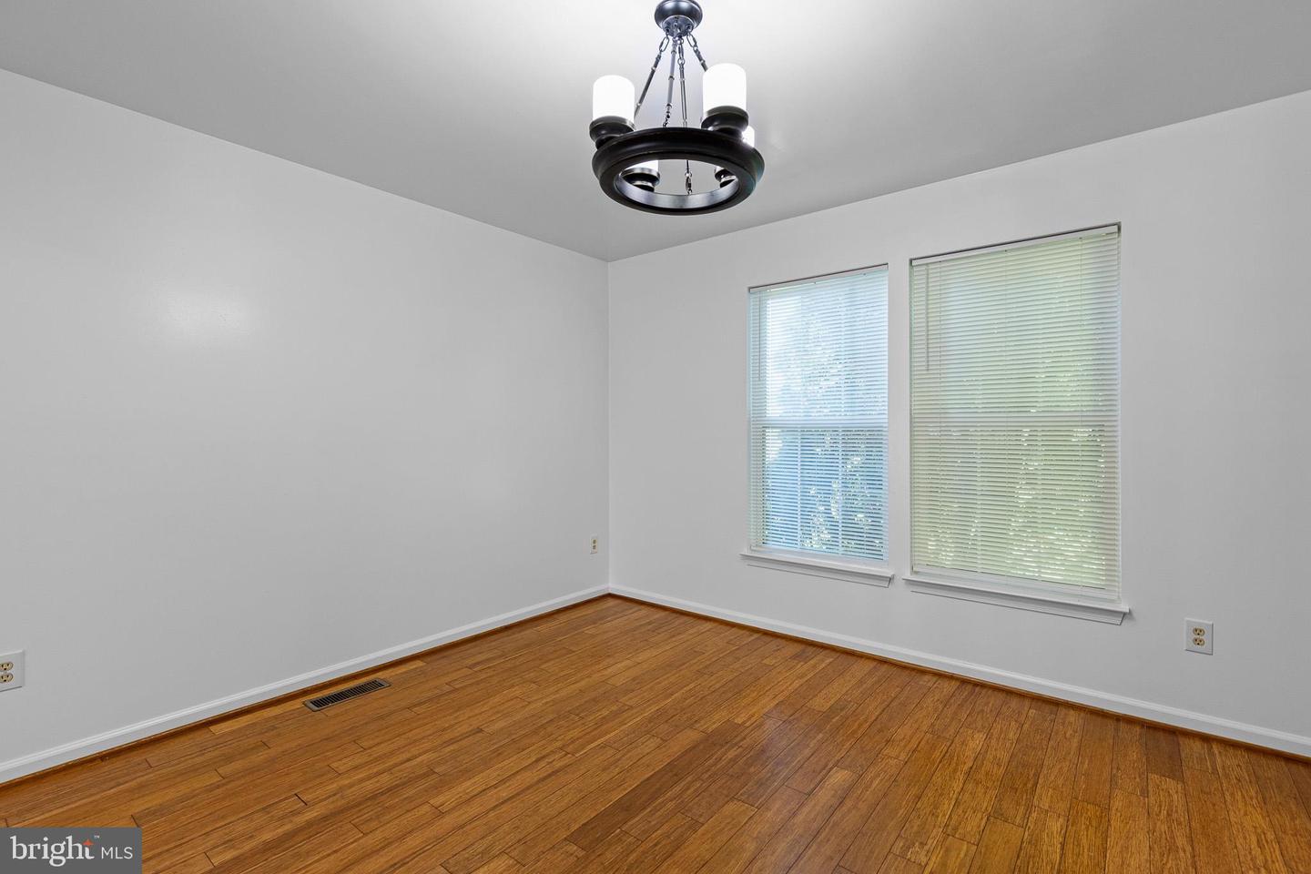 152 Mccormick Blvd Property Photo 13