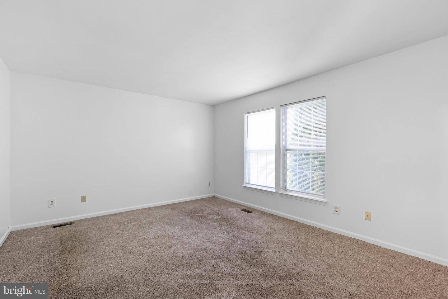 152 Mccormick Blvd Property Photo 19