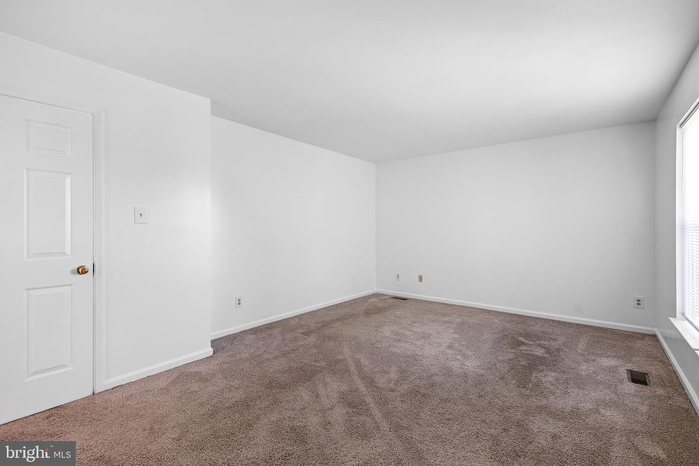 152 Mccormick Blvd Property Photo 21