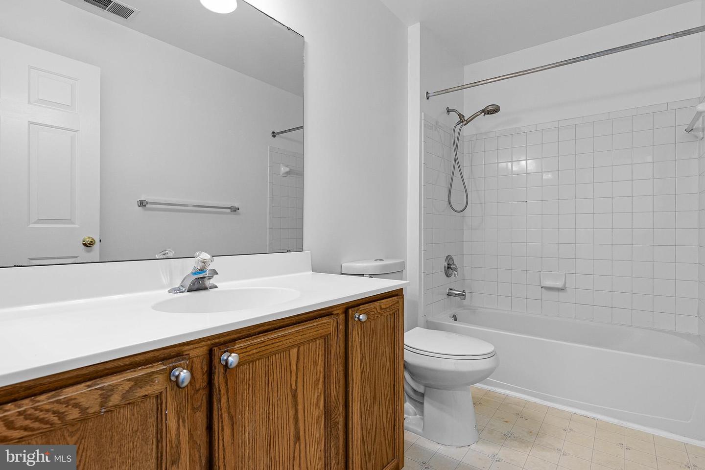 152 Mccormick Blvd Property Photo 24