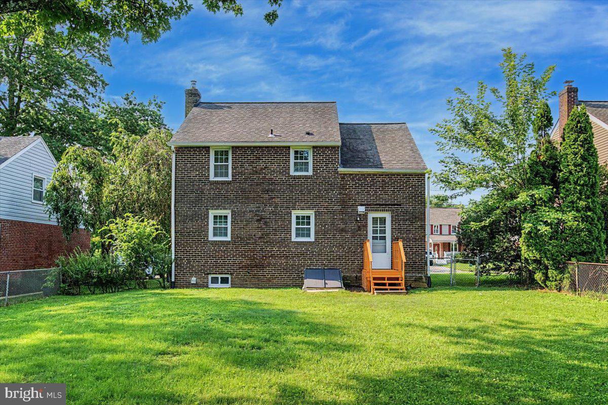 319 Cleveland Ave Property Photo 9