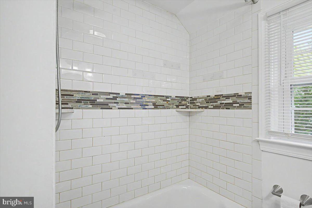 319 Cleveland Ave Property Photo 14