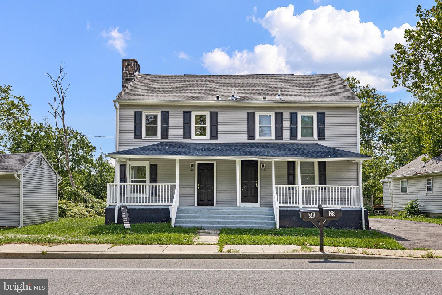 30 E MAIN ST