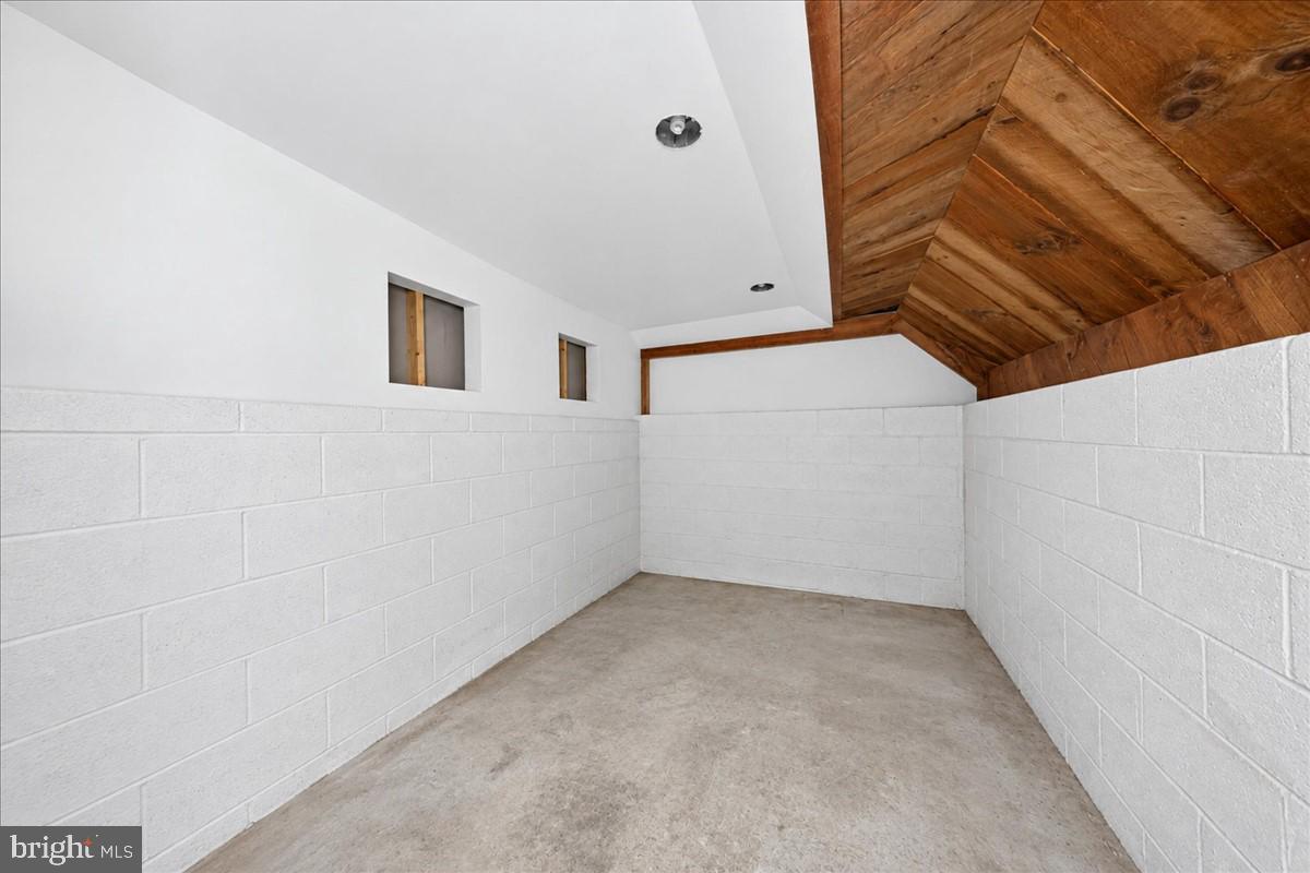 601 Banyan Rd Property Photo 34