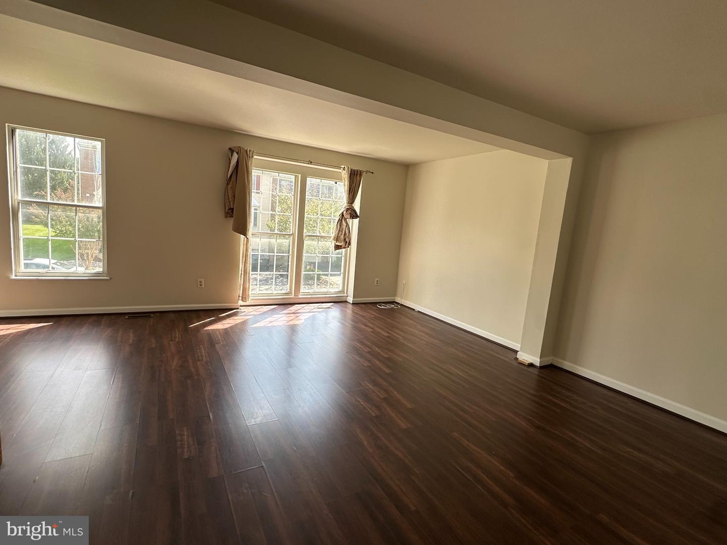 108 Steven Ln Property Photo 9
