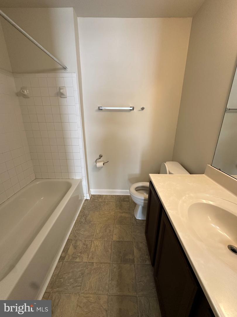108 Steven Ln Property Photo 16