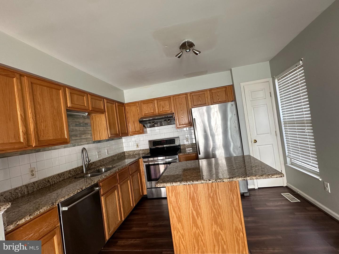 108 Steven Ln Property Photo 27