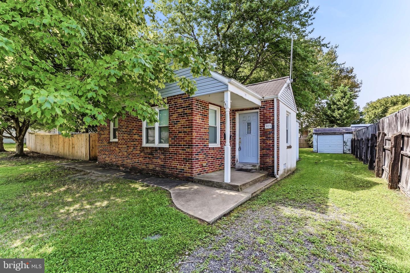 303 Exmore Ave Property Photo 1