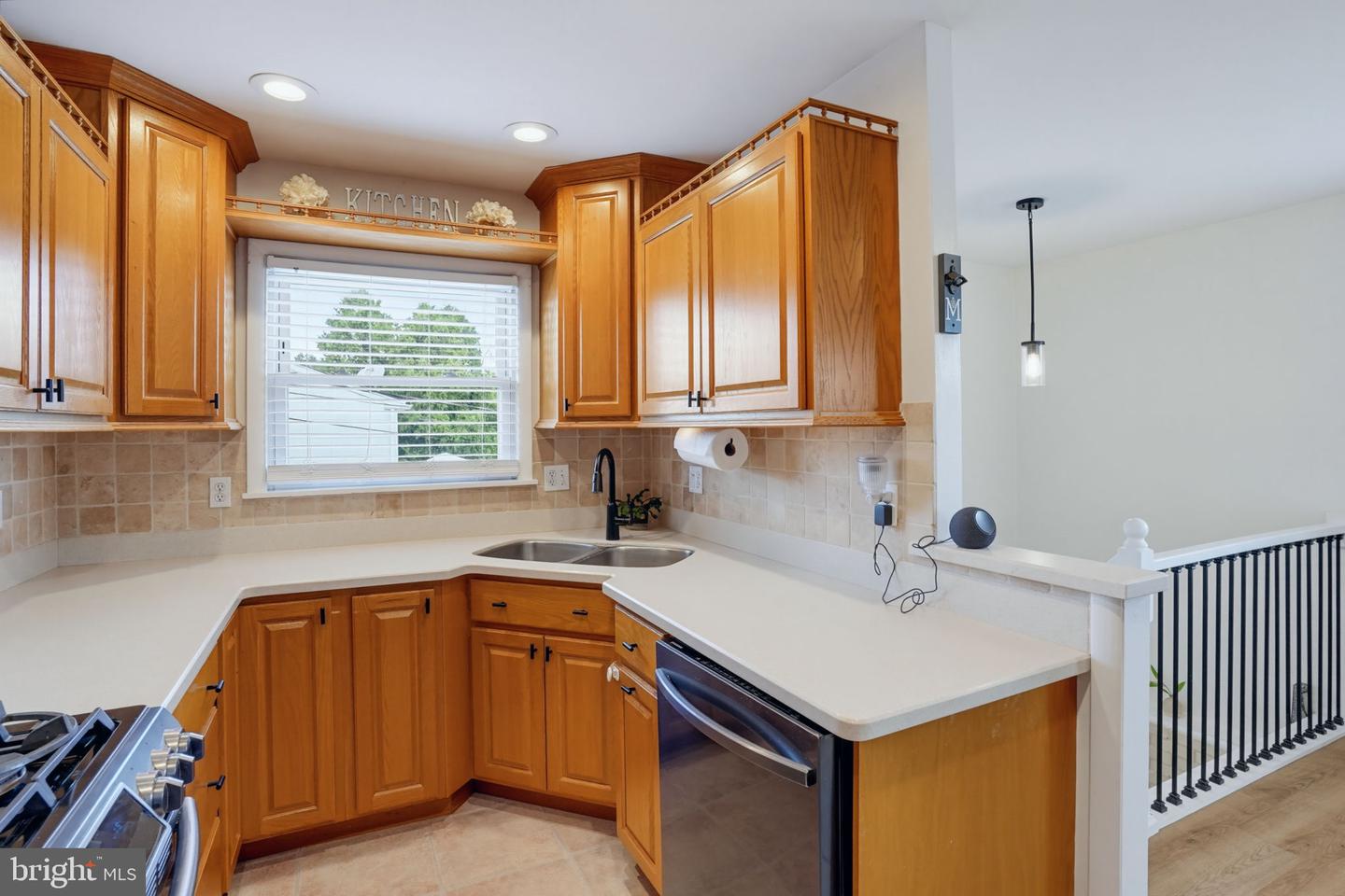 2306 Alister Dr Property Photo 22