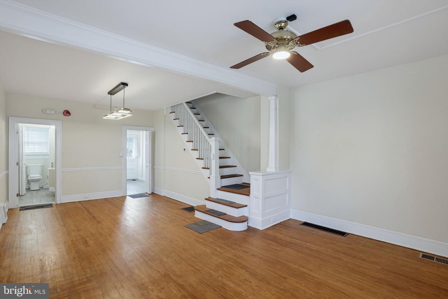 611 Deemer Pl Property Photo 13