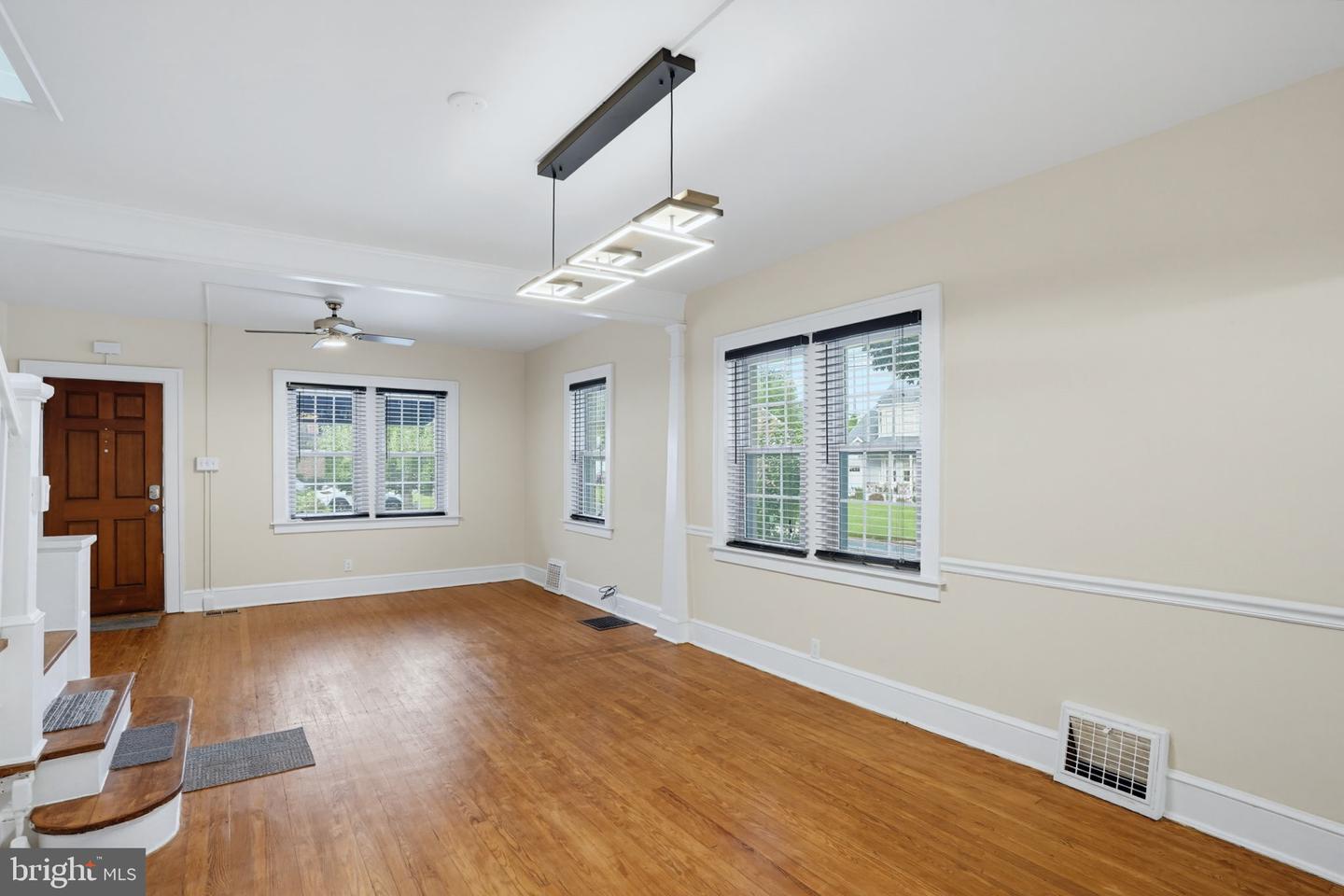 611 Deemer Pl Property Photo 14