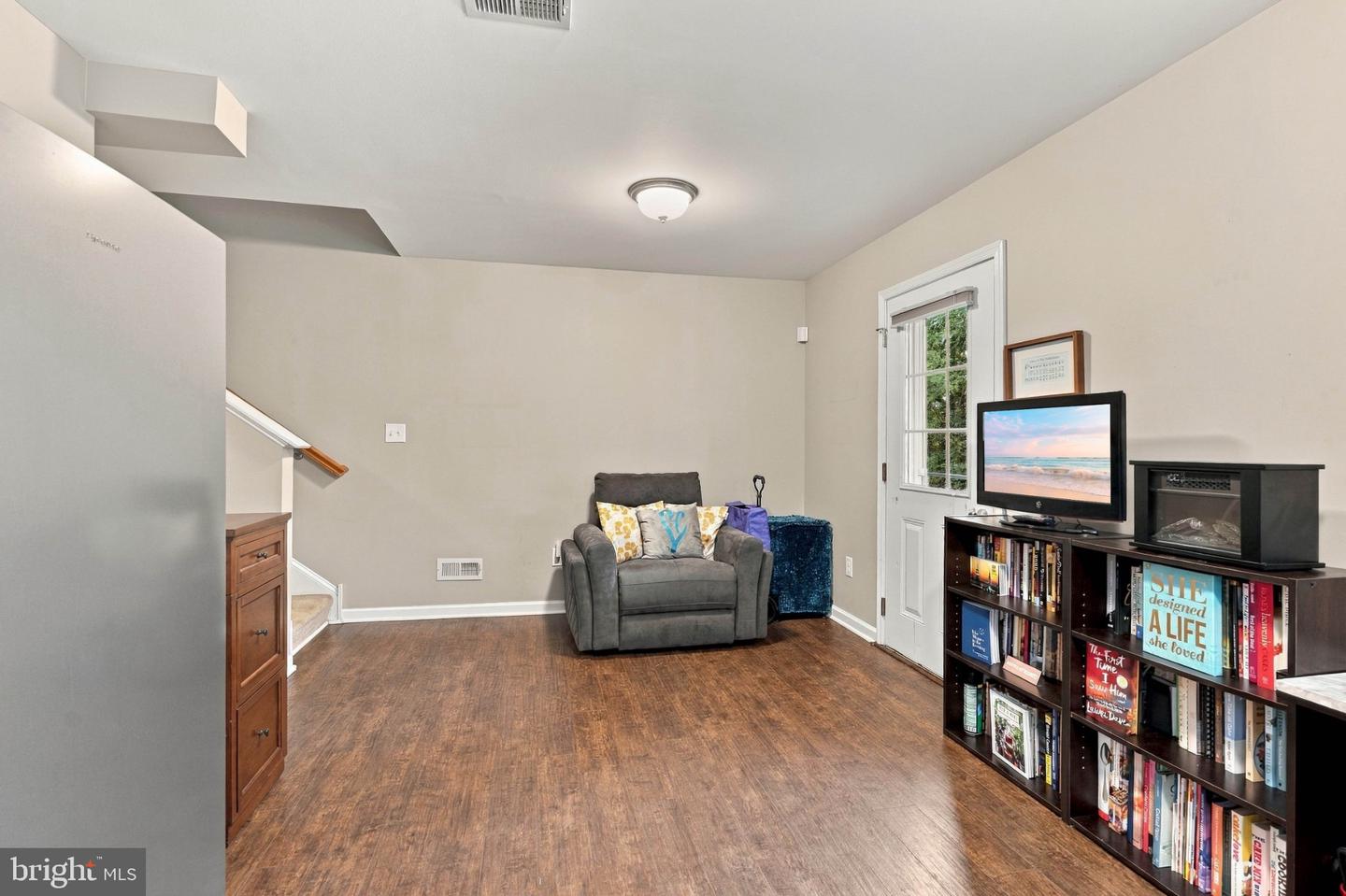 488 Jacobsen Dr Property Photo 24