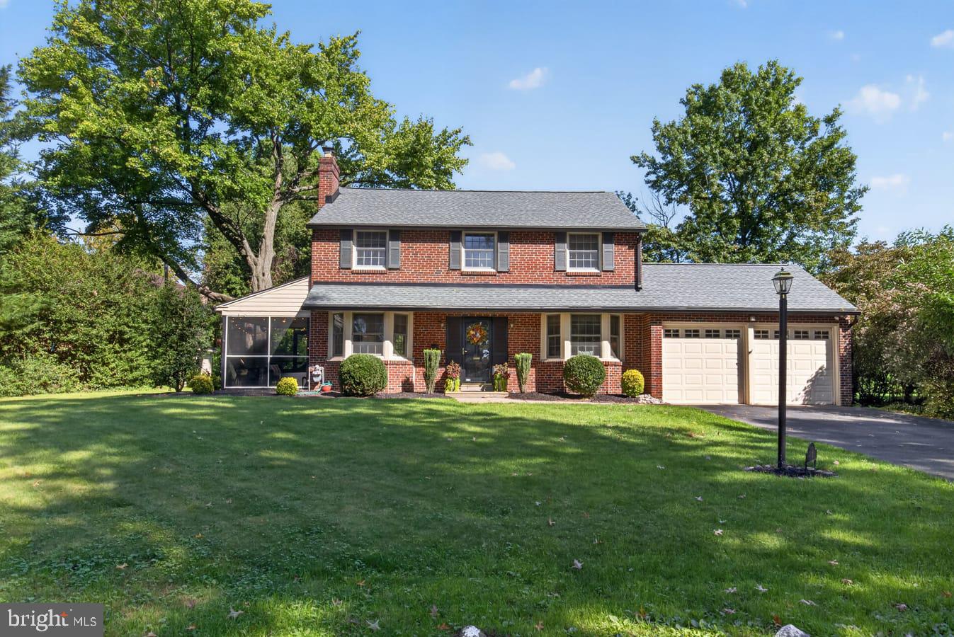 203 Rowland Park Blvd Property Photo 1