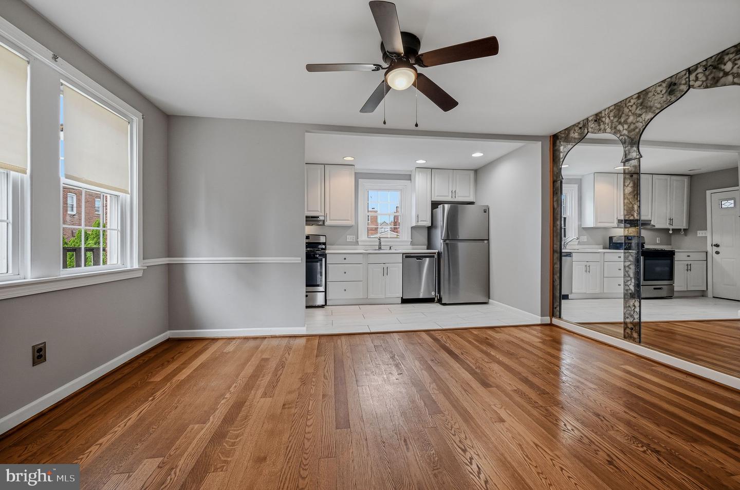 1815 Maple St Property Photo 8