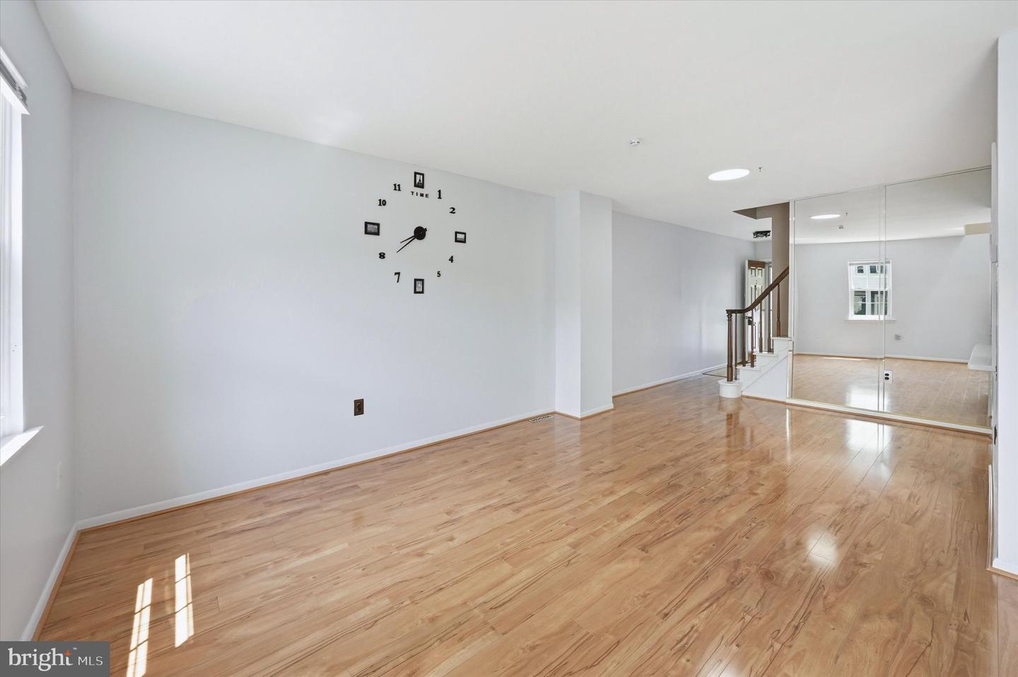 502 4th St Property Photo 12