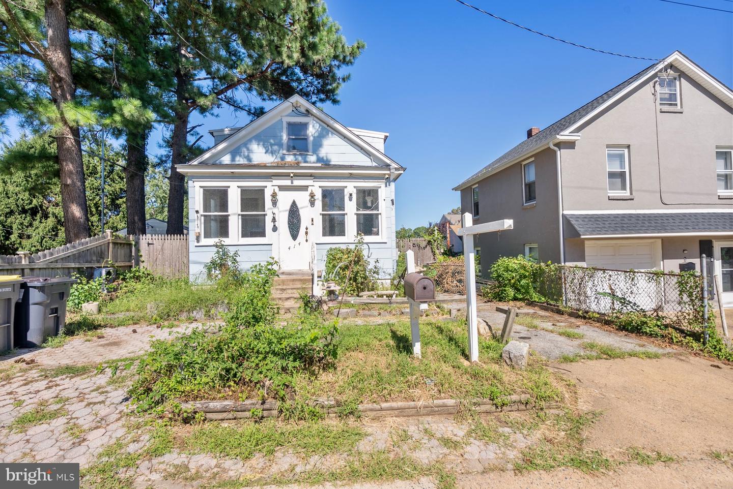 414 8th St Property Photo 1