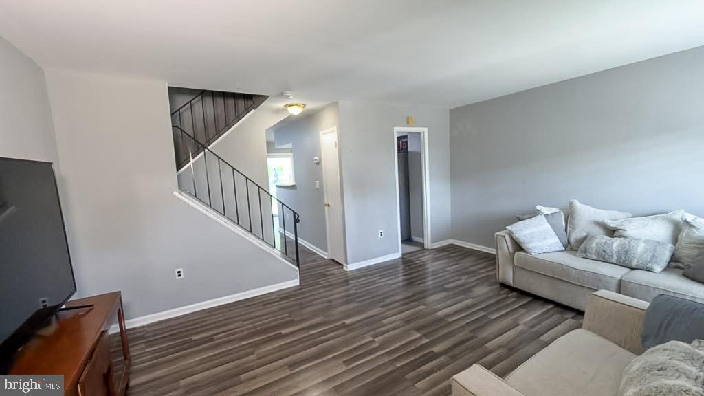 25 Fleming Property Photo 7