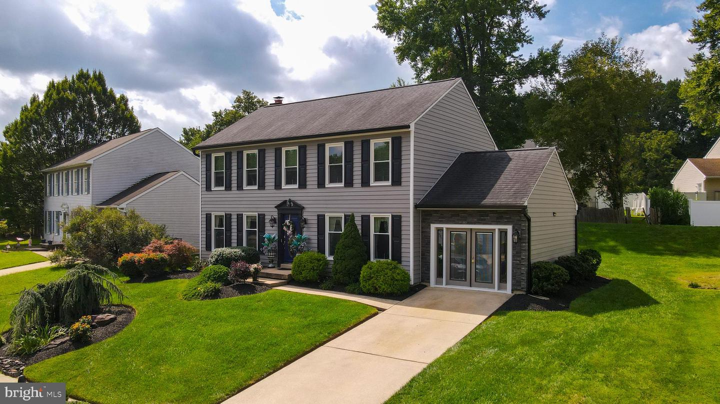 12 Gloucester Ct Property Photo 1