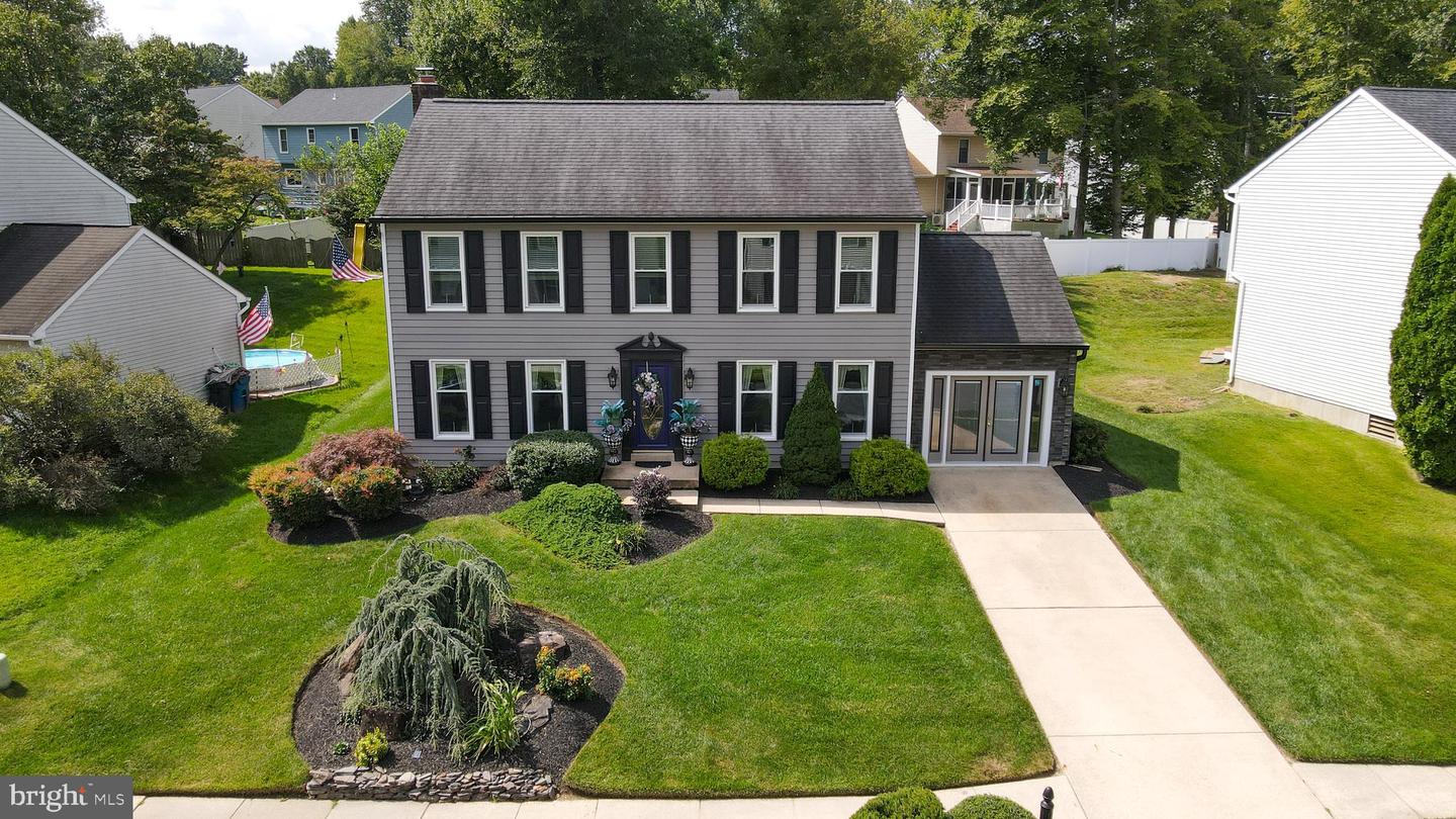 12 Gloucester Ct Property Photo 2