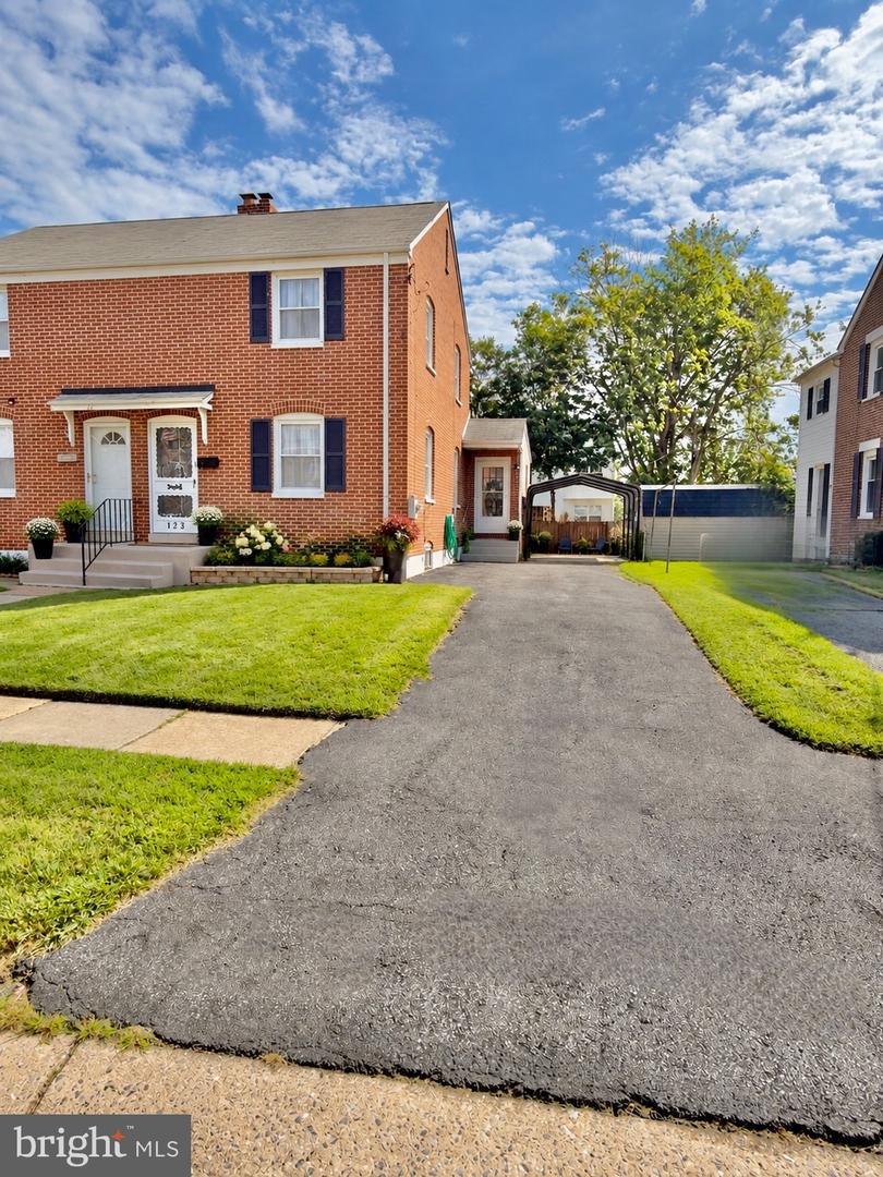 123 Kentucky Ave Property Photo 1
