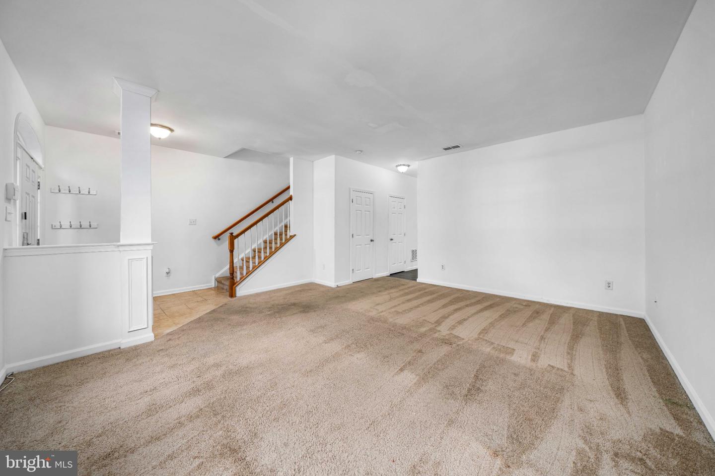 709 Observatory Dr Property Photo 4