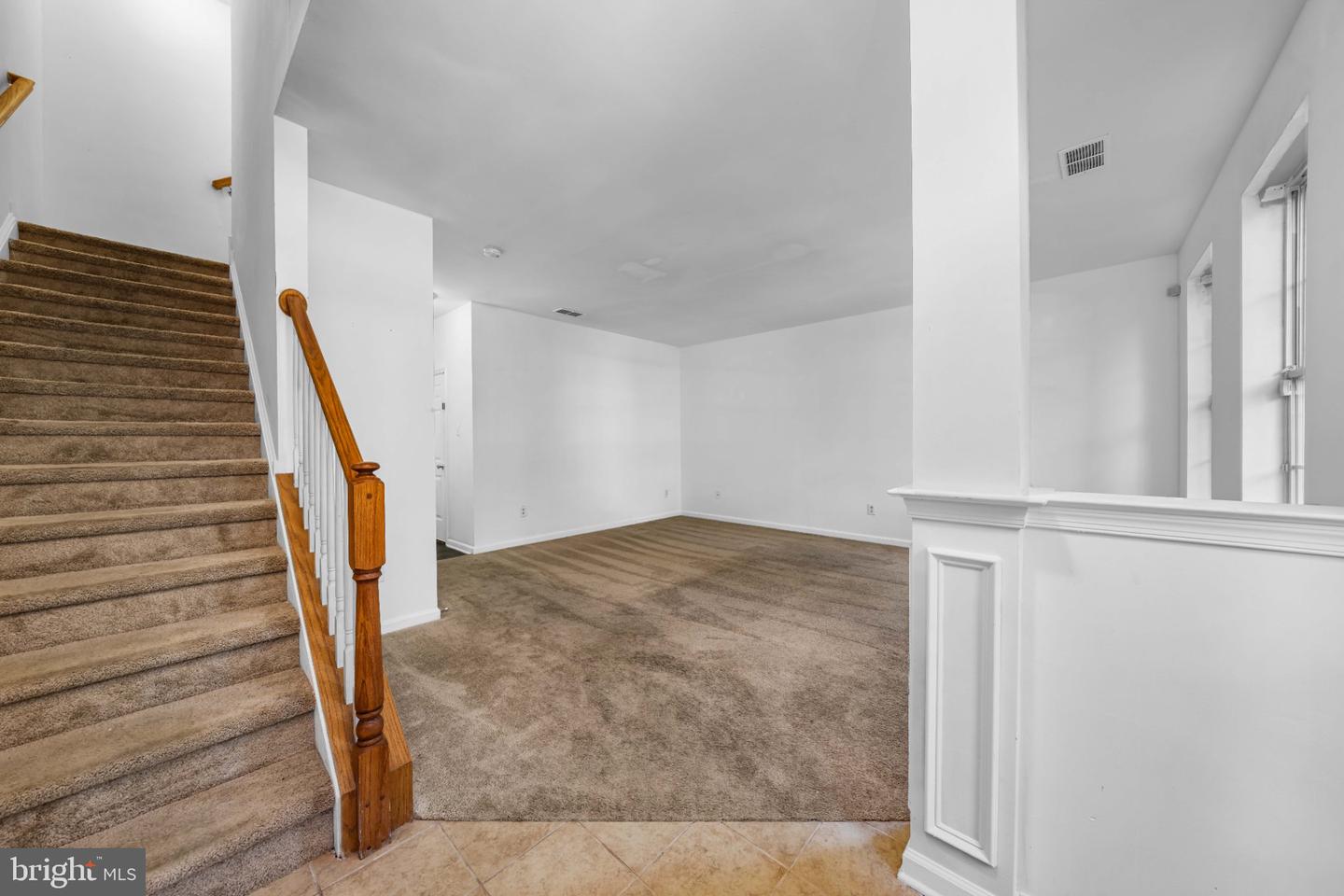 709 Observatory Dr Property Photo 5