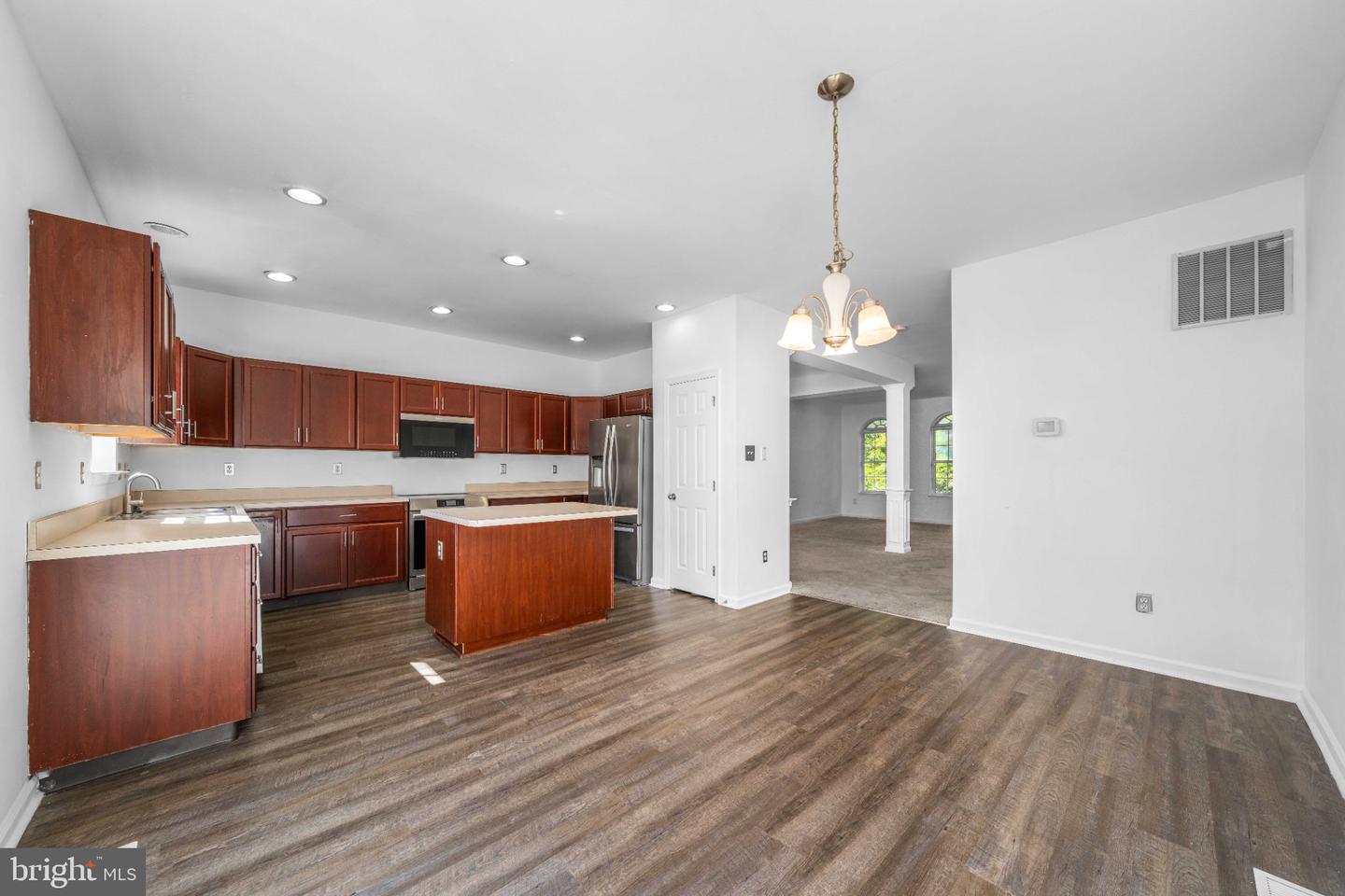 709 Observatory Dr Property Photo 14