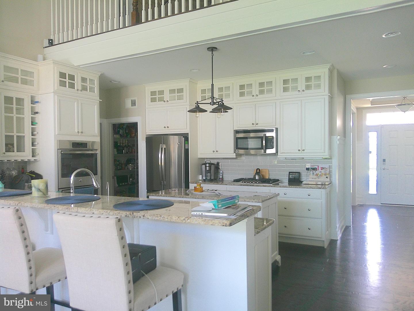 672 Spring Hollow Dr Property Photo 7