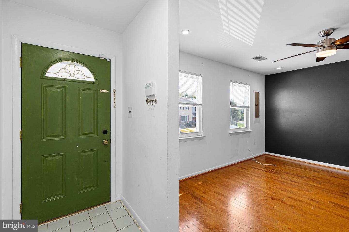 4 Margit Ln Property Photo 2