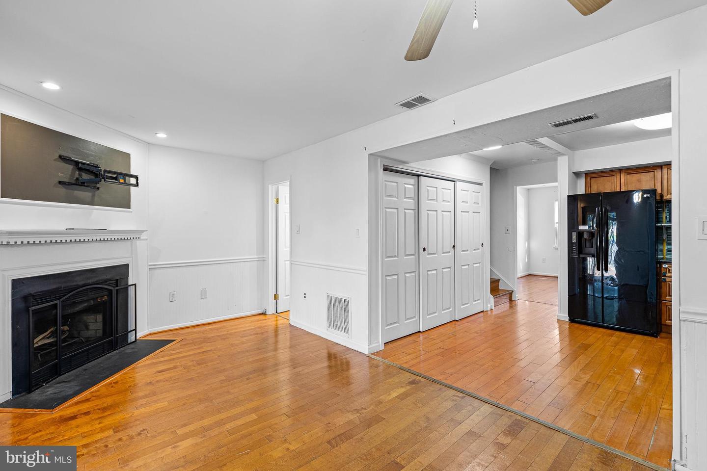 4 Margit Ln Property Photo 5