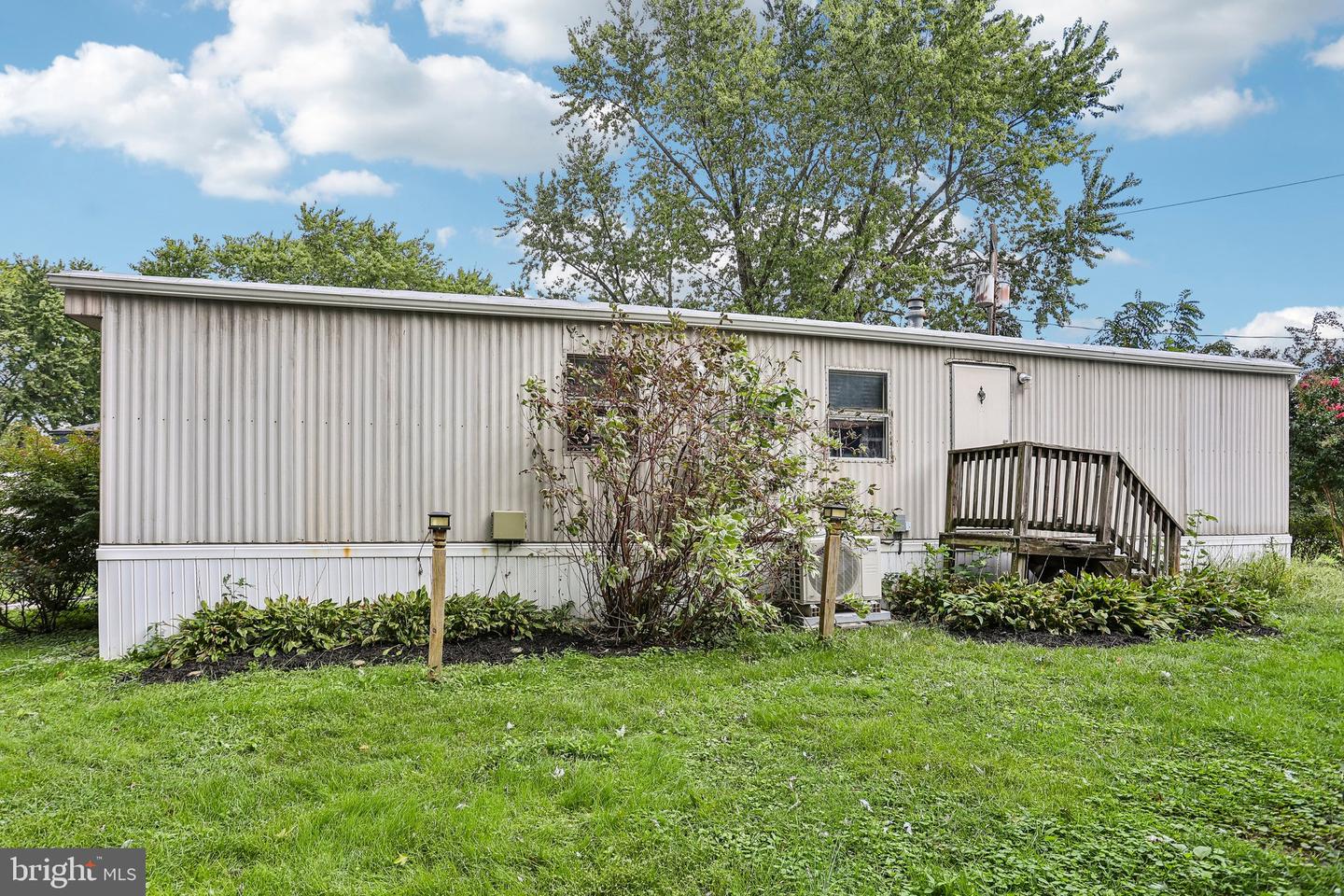115 5th St #b047 Property Photo 2
