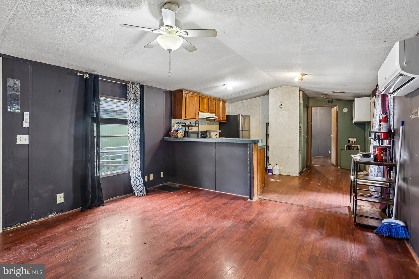 115 5th St #b047 Property Photo 6