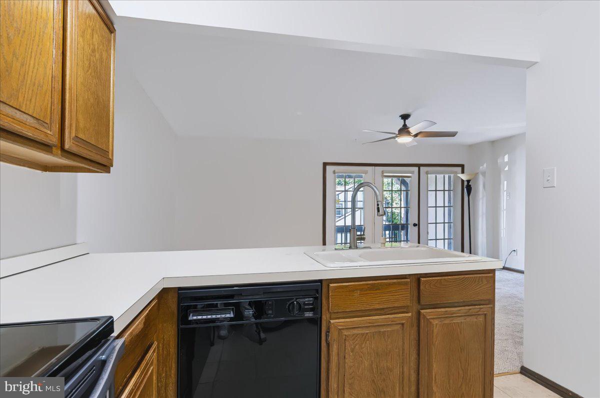 4911 Plum Run Ct Property Photo 12