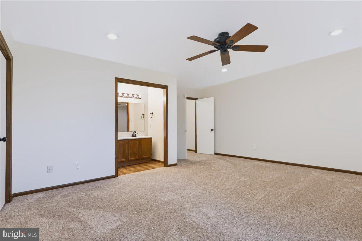 4911 Plum Run Ct Property Photo 23