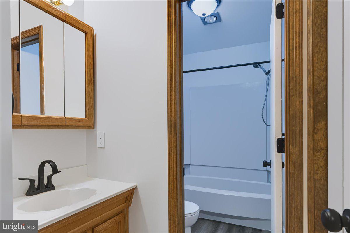 4911 Plum Run Ct Property Photo 27