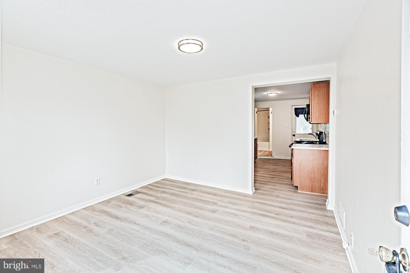 1010 Clayton St Property Photo 2