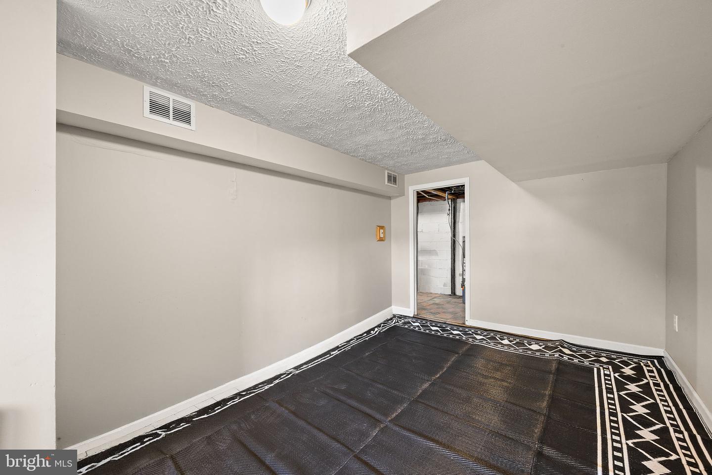 1803 St Elizabeth St Property Photo 14