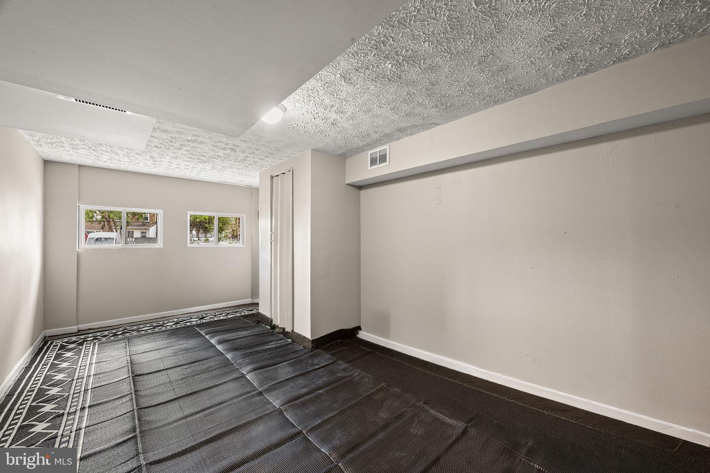 1803 St Elizabeth St Property Photo 15