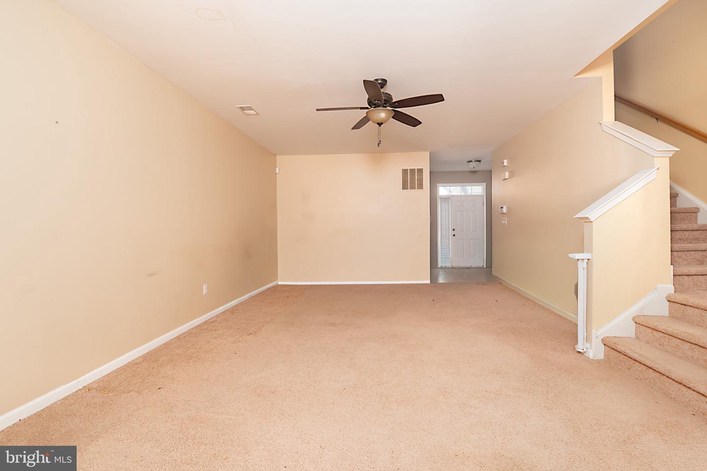 1040 Sherbourne Rd Property Photo 4