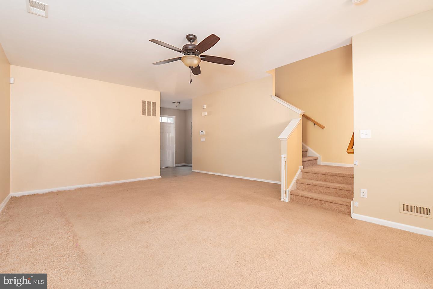 1040 Sherbourne Rd Property Photo 5